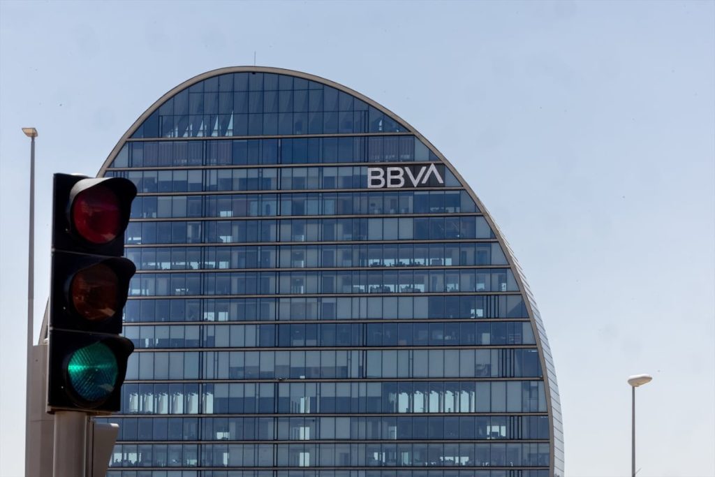 Bolsa de Shyan Bank después de la decisión ejecutiva: BBVA sostiene las subidas y el corte de Sabadell | Mercados financieros