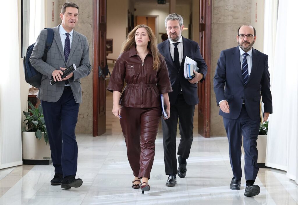 Día del Recuerdo y Honor de las Víctimas del Golpe Militar, la Guerra y la Dictadura: El PP no asistirá a un acto en el Congreso sobre el último fusilamiento del franquismo | España