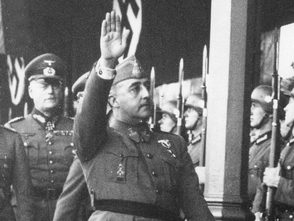 El Gobierno presenta su último informe sobre el cierre de la Fundación Francisco Franco: “Degrada la dignidad de las víctimas” | España