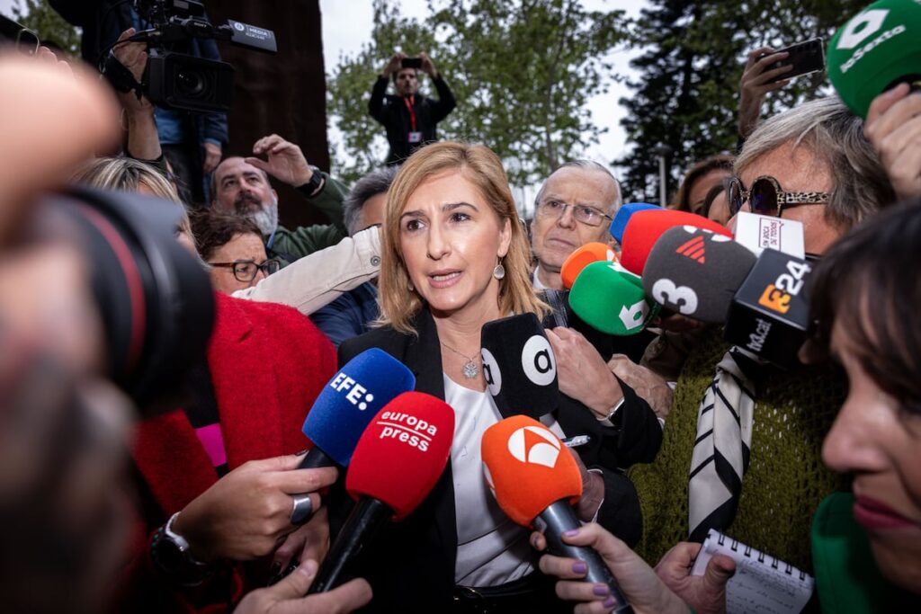 Mazón “canceló” dos llamadas de Pradas cuando quería informarle del aviso de Es Alert | Noticias de la Comunidad Valenciana