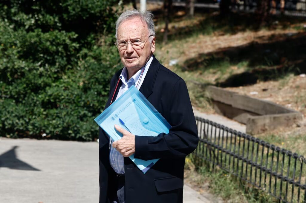 El abogado de Manos Limpas dimite del “caso Begoña” porque se ha “convertido en una polémica política y mediática” | España