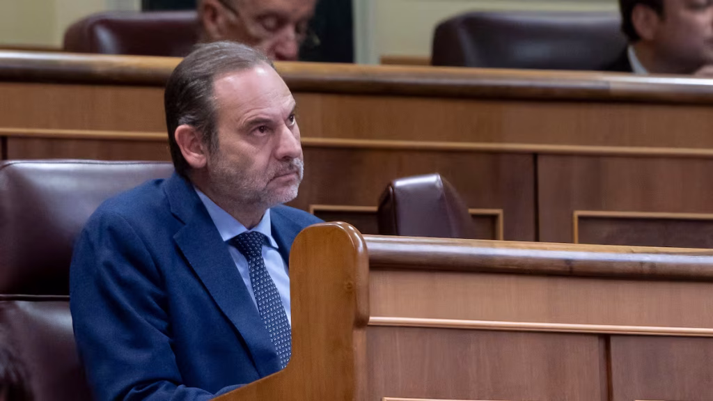 Anticorrupción pide que Ábalos y Koldo García sigan en prisión por riesgo de fuga | España